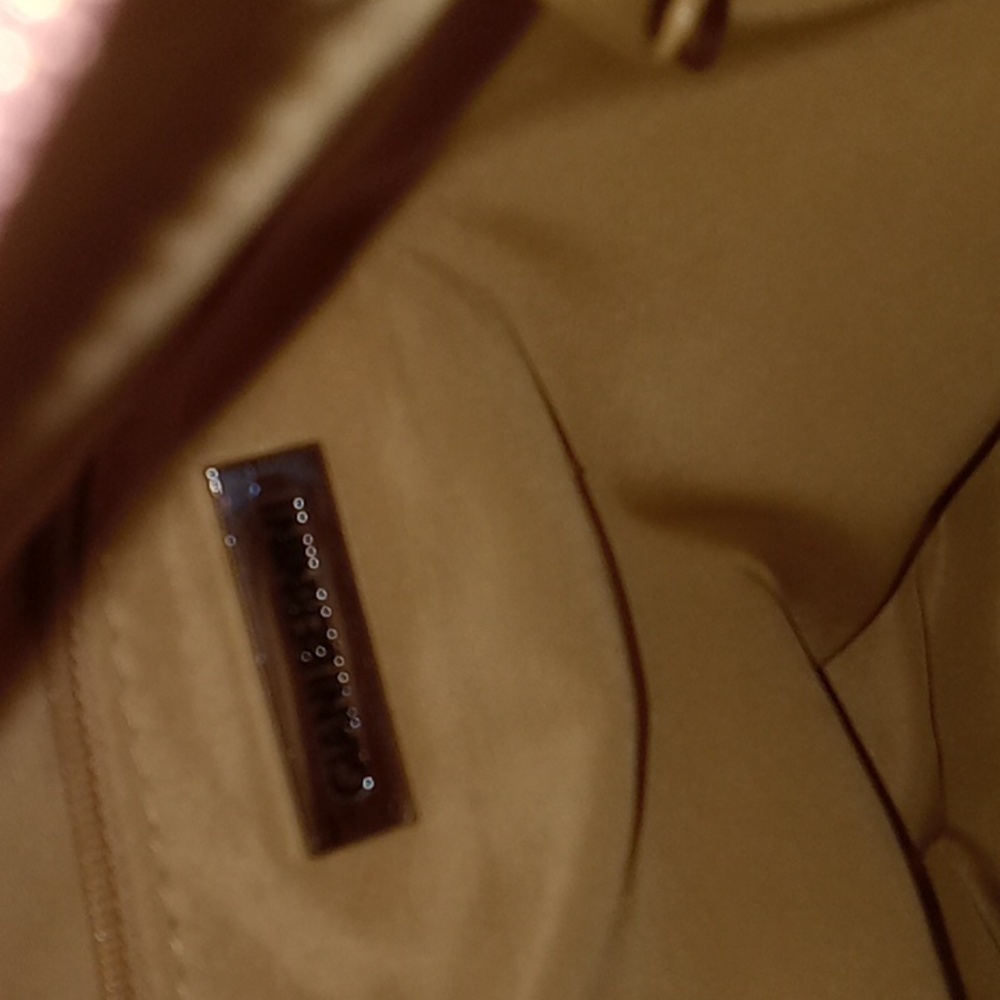 Purse - Picture 2 of 5